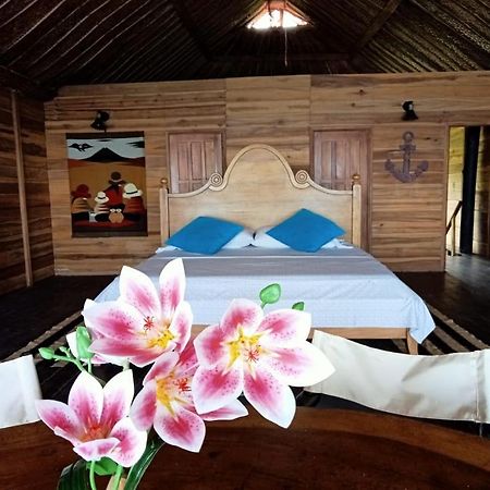 Hostal Velero Relax Guachaca ภายนอก รูปภาพ