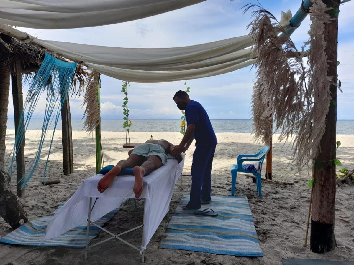 Hostal Velero Relax Guachaca ภายนอก รูปภาพ