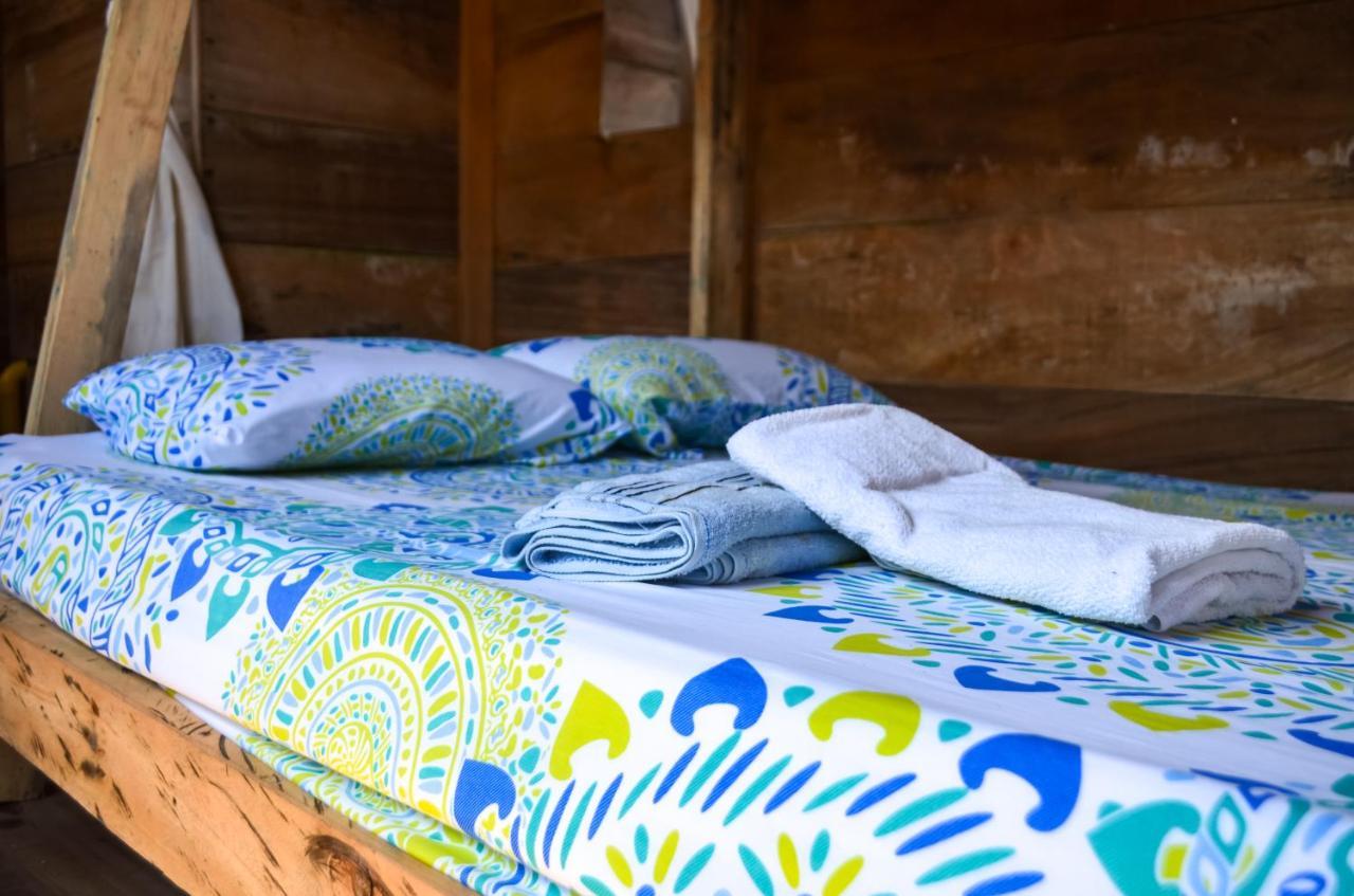Hostal Velero Relax Guachaca ภายนอก รูปภาพ