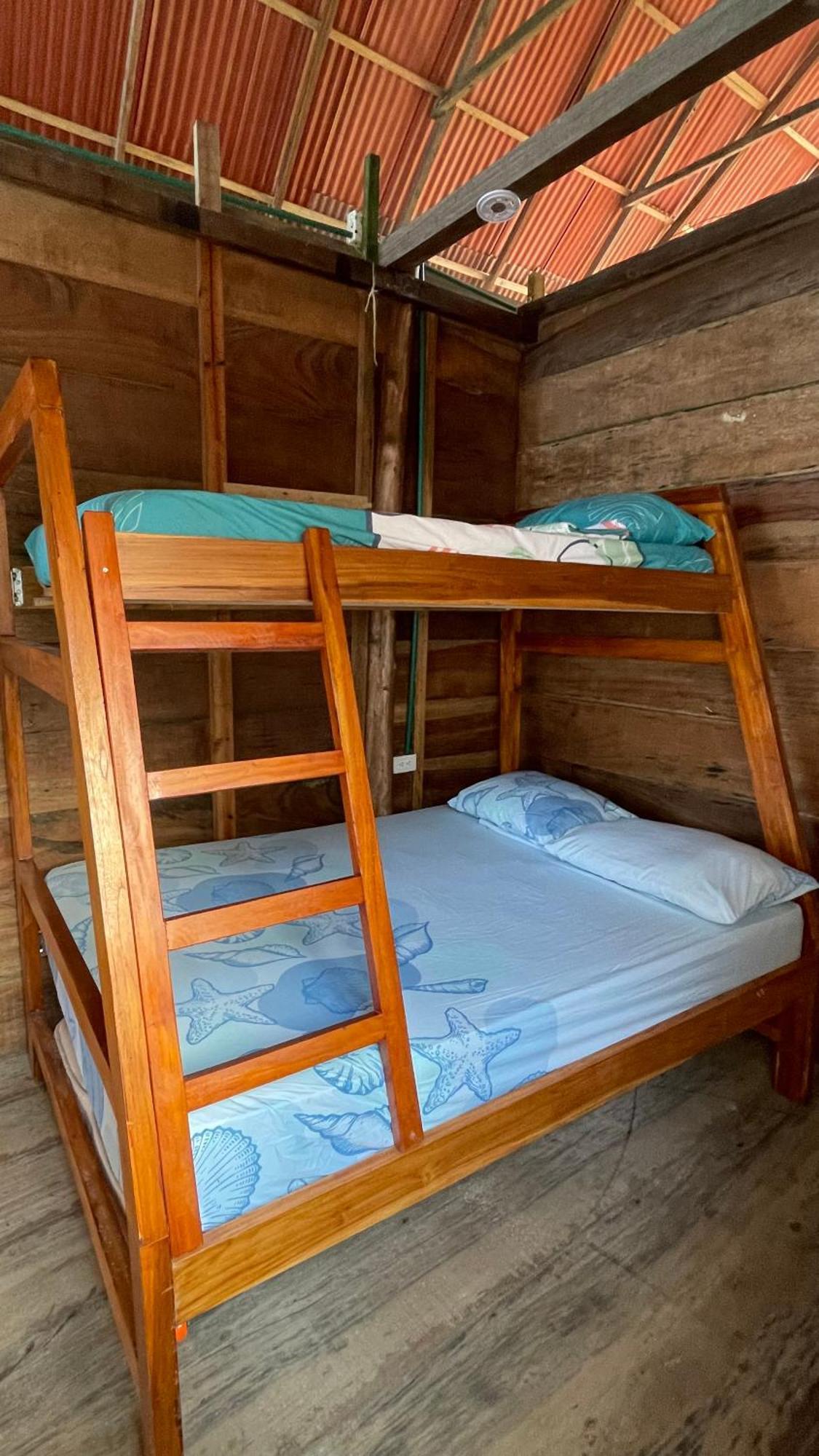 Hostal Velero Relax Guachaca ภายนอก รูปภาพ