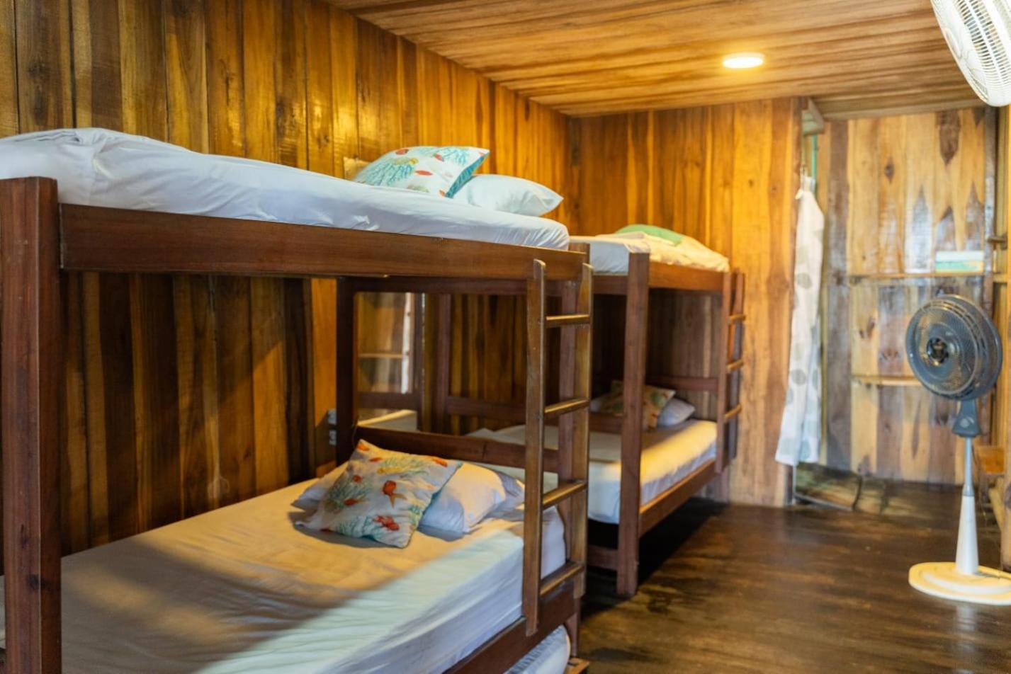 Hostal Velero Relax Guachaca ภายนอก รูปภาพ