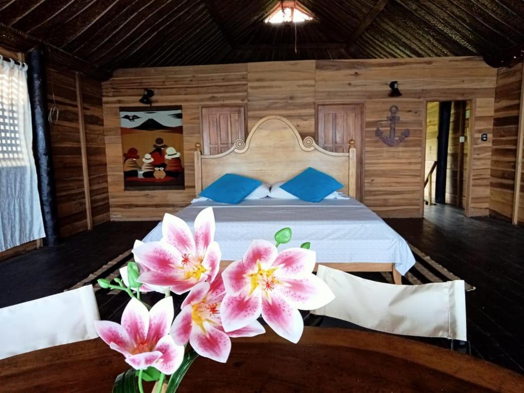 Hostal Velero Relax Guachaca ภายนอก รูปภาพ