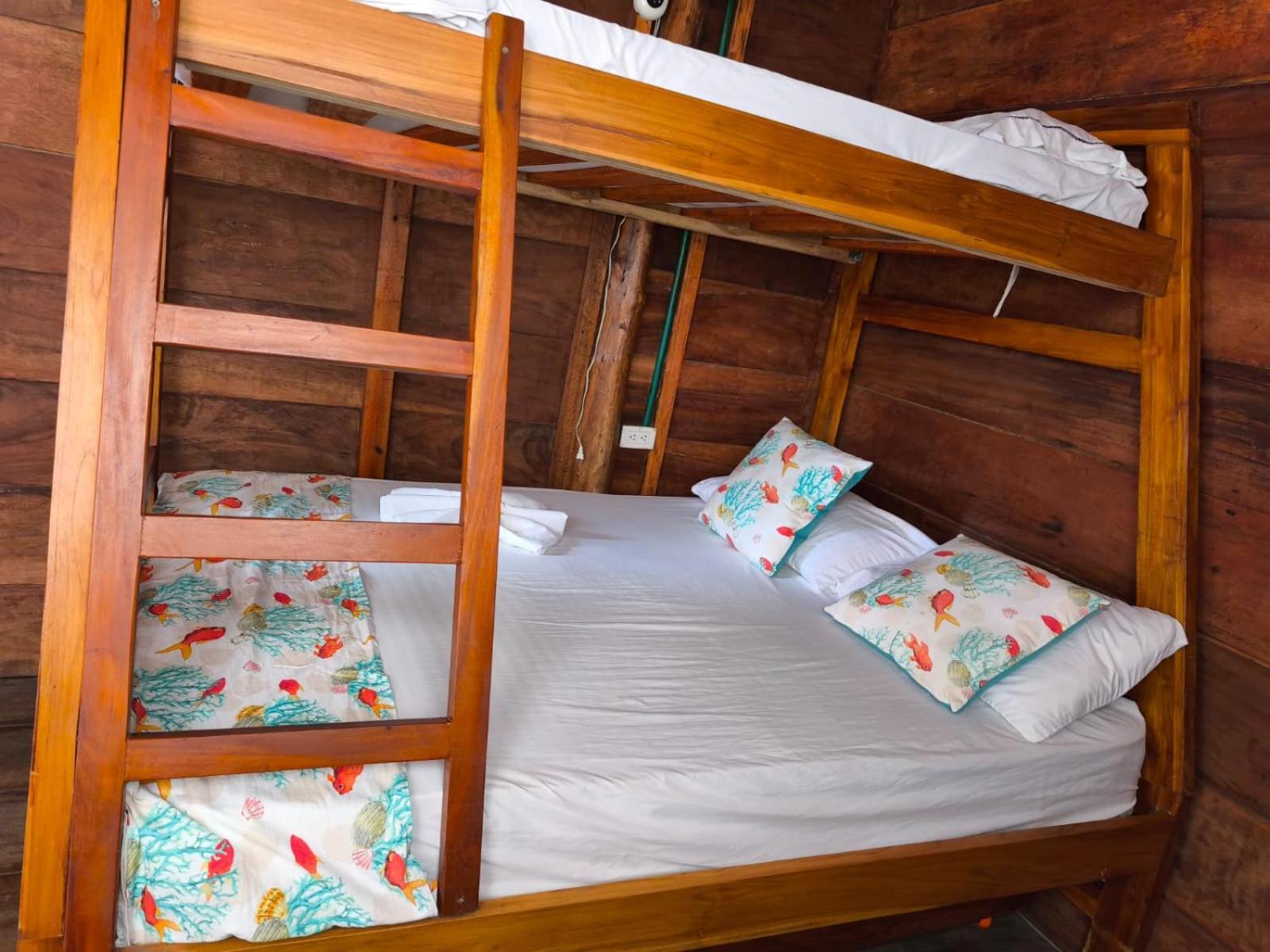 Hostal Velero Relax Guachaca ภายนอก รูปภาพ